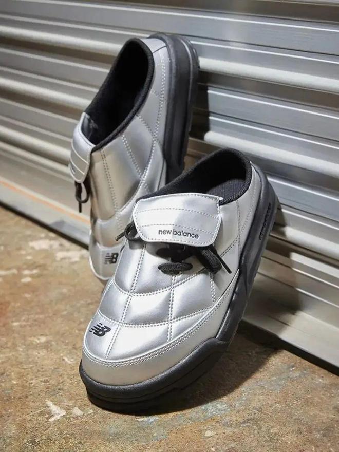 “潜力股”SNEAKERS值得关注！！！必一体育运动app极致黑才够帅！这4双(图20)