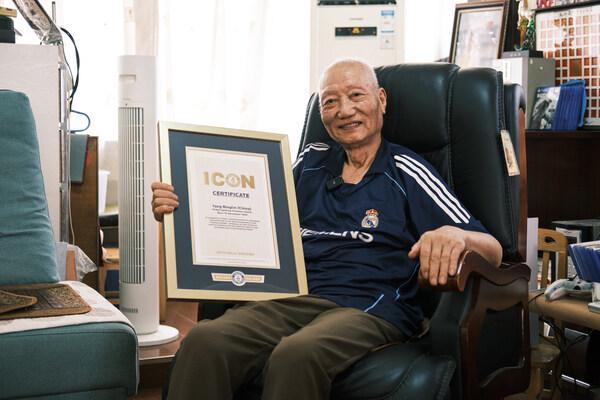 录线岁继续做最年长的游戏主播必一运动sport网页版登(图2)