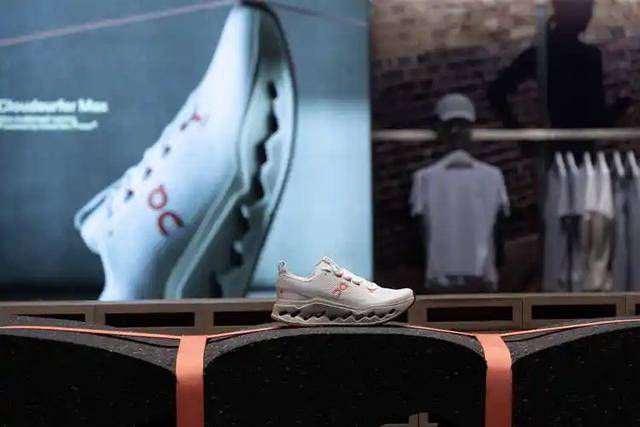 昂跑靠联名款圈粉女生质量问题吵翻了bsp